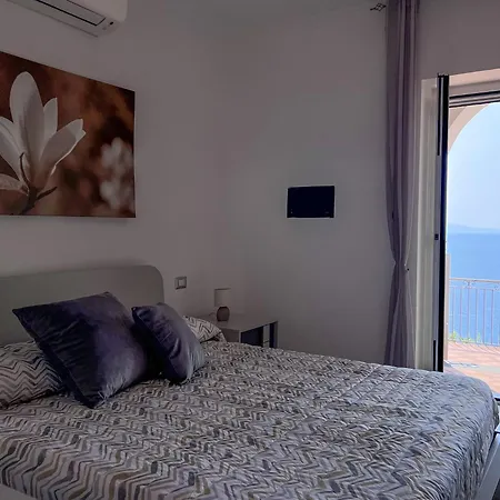 Giulia * Amalfi